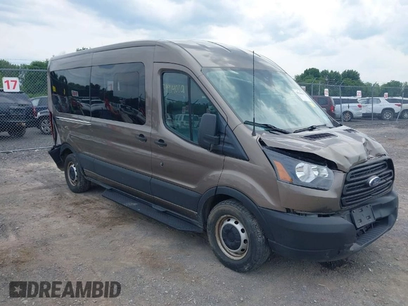 2019 Ford Transit Passenger XL with VIN 1FBAX2CM9KKA43841, listed as a IAAI auction lot 39914010 with 62,032 mi miles. Bid and sale history available at carsss.com. Image 1.