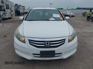2012 Honda Accord LX Premium z VIN 1HGCP2F48CA194792, wystawiony jako IAAI lot #41918510 z przebiegiem 111 213 mil mil oraz . Historia ofert i sprzedaży dostępna na DreamBid. Obrazek 12.