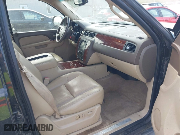 2011 Chevrolet Suburban LTZ with VIN 1GNSKKE39BR303754, listed as a IAAI auction lot 42070374 with 207,824 mi miles and . Bid and sale history available at DreamBid. Image 5.