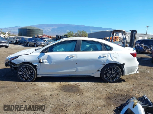 2024 Kia Forte GT with VIN 3KPF44AC6RE743927, listed as a IAAI auction lot 40971782 with 8,942 mi miles. Bid and sale history available at carsss.com. Image 14.