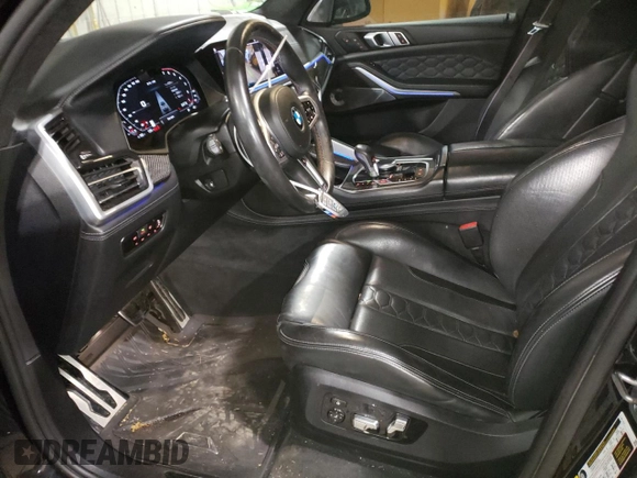2021 BMW X5 M z VIN 5YMJU0C07M9E05109, wystawiony jako Copart lot #86393584 z przebiegiem 47 274 mil mil oraz Szkoda całkowita • Salvage title. Historia ofert i sprzedaży dostępna na DreamBid. Obrazek 7.