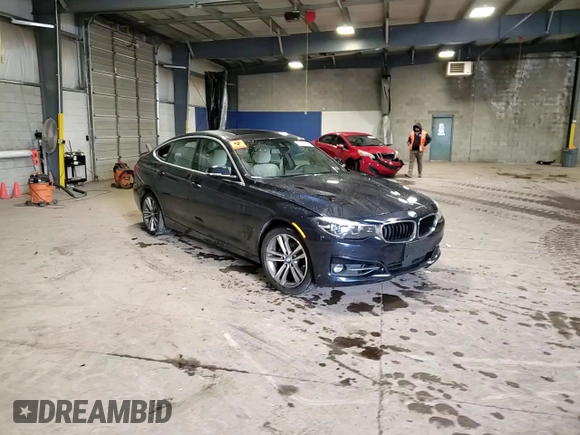 2018 BMW 3 Series 330i xDrive with VIN WBA8Z9C51JG828083, listed as a Copart auction lot 86483354 with 70,475 mi miles and Salvage Title. Bid and sale history available at carsss.com. Image 13.