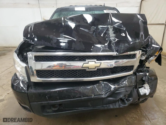 2007 Chevrolet Silverado 1500 LT w/1LT with VIN 2GCEK13M271526763, listed as a Copart auction lot 57831964 with 194,779 mi miles and Clean Title. Bid and sale history available at carsss.com. Image 5.