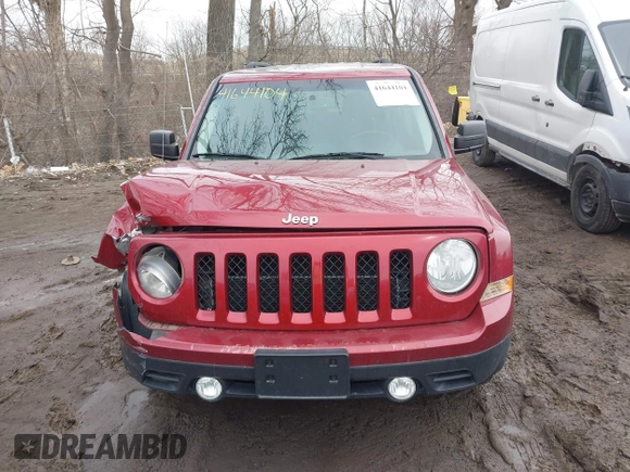2014 Jeep Patriot Latitude with VIN 1C4NJPFA6ED856768, listed as a IAAI auction lot 41644104 with 133,287 mi miles and . Bid and sale history available at carsss.com. Image 12.