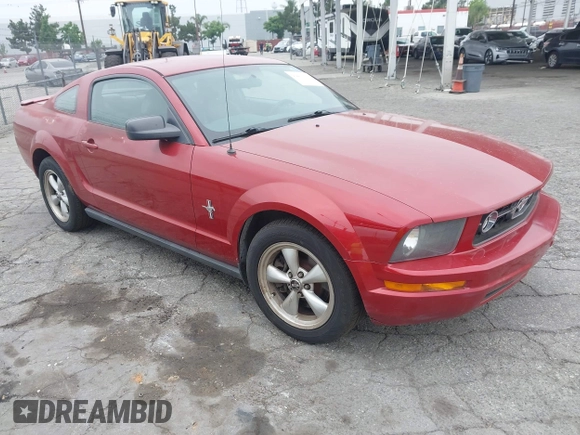 2008 Ford Mustang Deluxe with VIN 1ZVHT80N985100100, listed as a IAAI auction lot 42450593 with 164,853 mi miles and . Bid and sale history available at DreamBid. Image 1.
