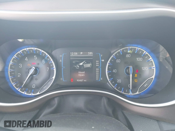2018 Chrysler Pacifica Touring L with VIN 2C4RC1BG7JR101736, listed as a IAAI auction lot 41776231 with 90,487 mi miles and . Bid and sale history available at DreamBid. Image 7.