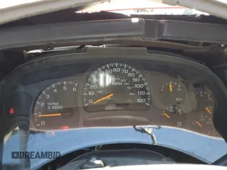 2004 GMC Sierra 2500HD SLE z VIN 1GTHK23U64F237540, wystawiony jako Copart lot #56129875 z przebiegiem 296 217 mil mil oraz Szkoda całkowita • Salvage title. Historia ofert i sprzedaży dostępna na DreamBid. Obrazek 9.