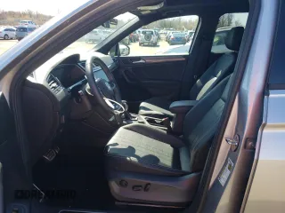 2023 Volkswagen Tiguan SE R-Line Black with VIN 3VV8B7AX3PM090643, listed as a Copart auction lot 52225065 with 60,680 mi miles and Salvage title. Bid and sale history available at DreamBid. Image 7.