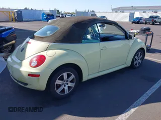 2006 Volkswagen Beetle z VIN 3VWRF31Y56M309056, wystawiony jako IAAI lot #42036172 z przebiegiem 129 106 mil mil oraz . Historia ofert i sprzedaży dostępna na DreamBid. Obrazek 4.