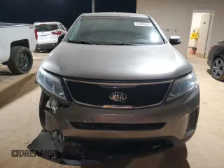 2015 Kia Sorento LX with VIN 5XYKT3A68FG593730, listed as a Copart auction lot 83308664 with 145,209 mi miles and Salvage Title. Bid and sale history available at carsss.com. Image 5.