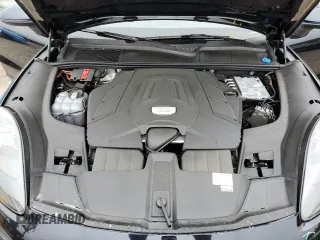 2023 Porsche Cayenne с VIN WP1BA2AY9PDA27706, выставлен на аукционе Copart как лот 56347504 с пробегом 5 639 миль миль и Списание • Salvage title. История ставок и продаж доступна на DreamBid. Изображение 12.