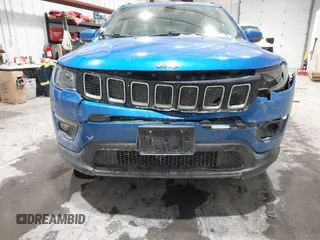 2018 Jeep Compass Altitude with VIN 3C4NJDBB2JT200181, listed as a IAAI auction lot 41374793 with 158,794 mi miles and . Bid and sale history available at carsss.com. Image 6.