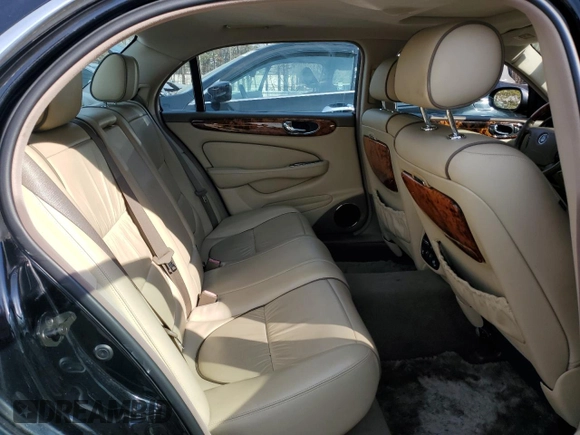 2005 Jaguar XJ Vanden Plas with VIN SAJWA82C55SG43618, listed as a Copart auction lot 47848515 with 237,224 mi miles and Salvage Title. Bid and sale history available at carsss.com. Image 10.