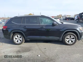 2018 Volkswagen Atlas Launch Edition с VIN 1V2HR2CA8JC500429, выставлен на аукционе IAAI как лот 40957780 с пробегом 69 353 миль миль и . История ставок и продаж доступна на DreamBid. Изображение 13.