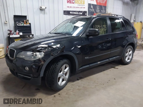 2008 BMW X5 3.0si with VIN 5UXFE43528L001685, listed as a IAAI auction lot 41890395 with 189,724 mi miles. Bid and sale history available at carsss.com. Image 18.