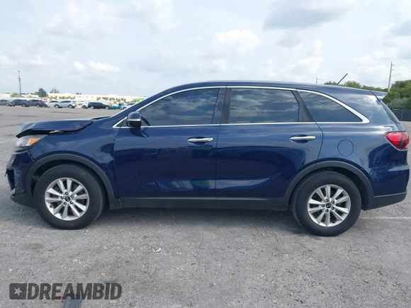 2019 Kia Sorento LX V6 with VIN 5XYPG4A57KG490476, listed as a IAAI auction lot 41867031 with 122,606 mi miles. Bid and sale history available at carsss.com. Image 14.