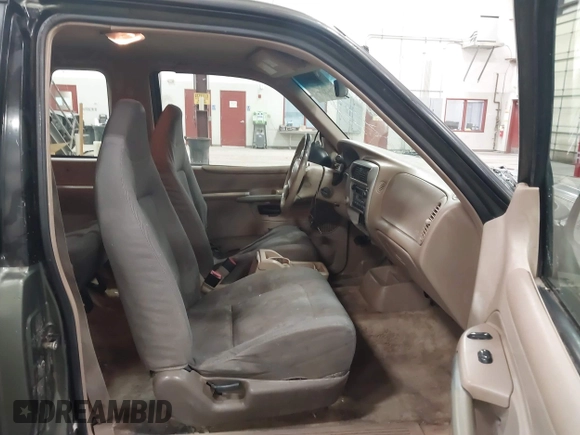 2002 Ford Explorer Sport Value с VIN 1FMYU60E42UD12982, выставлен на аукционе IAAI как лот 41865541 с пробегом 187 328 миль миль и . История ставок и продаж доступна на DreamBid. Изображение 5.