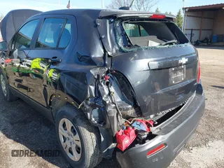 2015 Chevrolet Trax LS with VIN KL7CJKSB9FB080154, listed as a IAAI auction lot 41983131 with 36,773 mi miles. Bid and sale history available at carsss.com. Image 6.