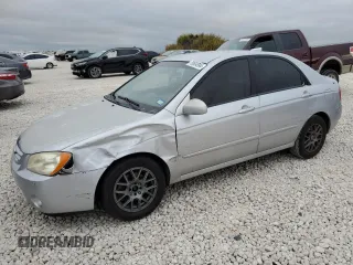2006 Kia Spectra EX with VIN KNAFE121X65333208, listed as a Copart auction lot 70634994 with 145,288 mi miles and Salvage Title. Bid and sale history available at carsss.com. Image 1.
