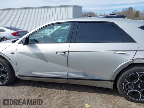 2024 Hyundai Ioniq 5 Limited z VIN KM8KRDDF6RU276804, wystawiony jako IAAI lot #41832379 z przebiegiem 4 561 mil mil oraz . Historia ofert i sprzedaży dostępna na DreamBid. Obrazek 15.