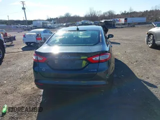 2015 Ford Fusion S Hybrid with VIN 3FA6P0UU7FR117785, listed as a IAAI auction lot 41589546 with 136,657 mi miles. Bid and sale history available at carsss.com. Image 16.