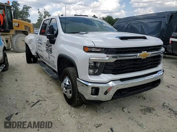 2024 Chevrolet Silverado 3500HD LT z VIN 1GC4YTEY3RF111582, wystawiony jako Copart lot #53868695 z przebiegiem 29 607 mil mil oraz Szkoda całkowita • Salvage title. Historia ofert i sprzedaży dostępna na DreamBid. Obrazek 13.