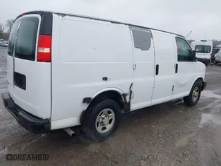 2007 Chevrolet Express Cargo Van with VIN 1GCFG15X771104491, listed as a IAAI auction lot 41984557 with 201,158 mi miles. Bid and sale history available at carsss.com. Image 4.