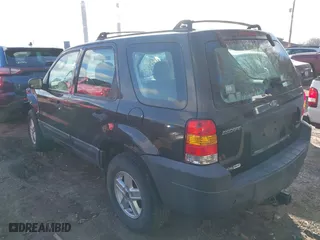 2007 Ford Escape XLS with VIN 1FMYU92Z37KB90832, listed as a IAAI auction lot 41217549 with 114,433 mi miles. Bid and sale history available at carsss.com. Image 3.