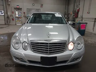 2008 Mercedes-Benz E-Class Luxury 3.5L with VIN WDBUF87X68B298019, listed as a IAAI auction lot 41540920 with 180,091 mi miles. Bid and sale history available at carsss.com. Image 13.