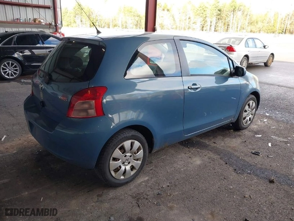 2007 Toyota Yaris with VIN JTDJT923775036031, listed as a IAAI auction lot 40780250 with 120,370 mi miles. Bid and sale history available at carsss.com. Image 4.