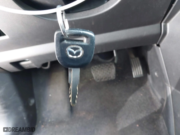 2015 Mazda Mazda5 Sport with VIN JM1CW2BL8F0185437, listed as a IAAI auction lot 41932380 with 90,029 mi miles. Bid and sale history available at carsss.com. Image 11.