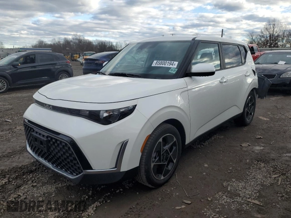 2023 Kia Soul EX with VIN KNDJ33AU9P7842478, listed as a Copart auction lot 85800194 with 10,540 mi miles and Salvage Title. Bid and sale history available at carsss.com. Image 1.