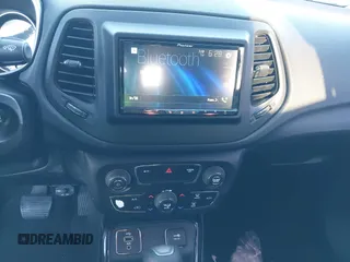 2018 Jeep Compass Latitude с VIN 3C4NJCBB0JT502028, выставлен на аукционе IAAI как лот 42702509 с пробегом 198 712 миль миль и . История ставок и продаж доступна на DreamBid. Изображение 18.