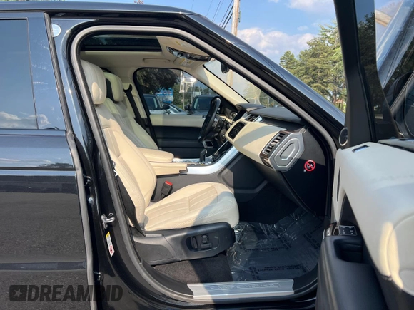 2018 Land Rover Range Rover Sport with VIN SALWR2RE2JA193492, listed as a Copart auction lot 64462565 with 102,803 mi miles and Clean title. Bid and sale history available at DreamBid. Image 5.