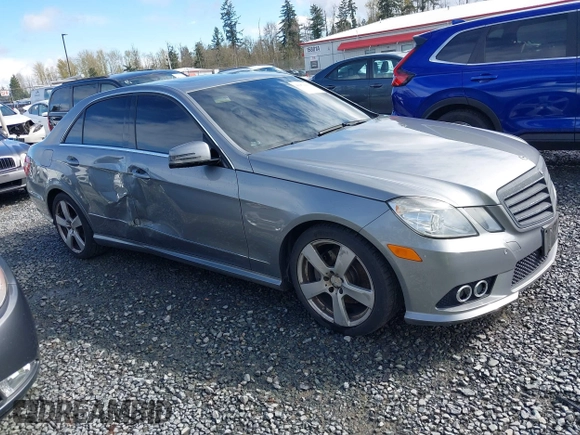 2010 Mercedes-Benz E-Class E 350 Luxury with VIN WDDHF8HB3AA128286, listed as a IAAI auction lot 41970037 with 183,961 mi miles. Bid and sale history available at carsss.com. Image 1.