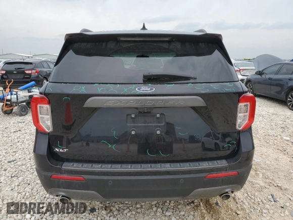 2022 Ford Explorer XLT z VIN 1FMSK7DH6NGB62558, wystawiony jako Copart lot #54575715 z przebiegiem 57 056 mil mil oraz Czysty tytuł • Clean title. Historia ofert i sprzedaży dostępna na DreamBid. Obrazek 6.