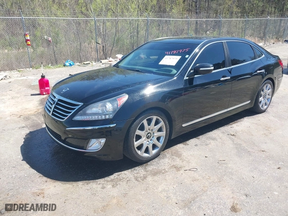 2011 Hyundai Equus Signature with VIN KMHGH4JF5BU029146, listed as a IAAI auction lot 41787975 with 104,723 mi miles. Bid and sale history available at carsss.com. Image 20.