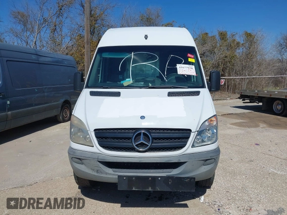 2011 Mercedes-Benz Sprinter Cargo with VIN WD3PE8CB1B5587918, listed as a IAAI auction lot 41677978 with 336,156 mi miles. Bid and sale history available at carsss.com. Image 12.