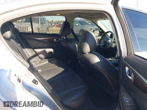 2018 Infiniti Q50 Luxe with VIN JN1EV7AR0JM433294, listed as a IAAI auction lot 41742303 with 62,217 mi miles and . Bid and sale history available at DreamBid. Image 8.
