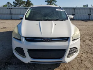 2013 Ford Escape SE with VIN 1FMCU9GX6DUD80822, listed as a Copart auction lot 51673715 with 175,601 mi miles and Clean Title. Bid and sale history available at DreamBid. Image 5.