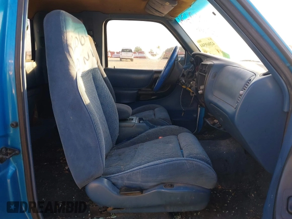 1995 Ford Ranger Splash with VIN 1FTCR14X1SPB04913, listed as a IAAI auction lot 42069504 with 300,301 mi miles and . Bid and sale history available at DreamBid. Image 5.