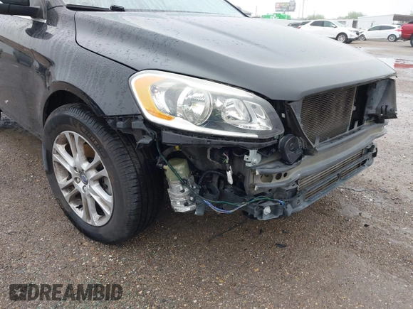 2016 Volvo XC60 T5 Drive-E Premier z VIN YV440MDK6G2907836, wystawiony jako IAAI lot #42133307 z przebiegiem 78 109 mil mil oraz . Historia ofert i sprzedaży dostępna na DreamBid. Obrazek 19.