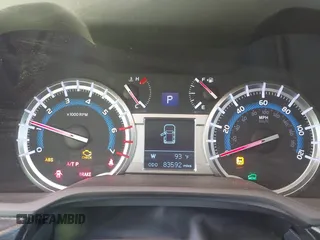 2018 Toyota 4Runner SR5 with VIN JTEBU5JRXJ5595186, listed as a IAAI auction lot 42607713 with 83,592 mi miles and . Bid and sale history available at DreamBid. Image 7.