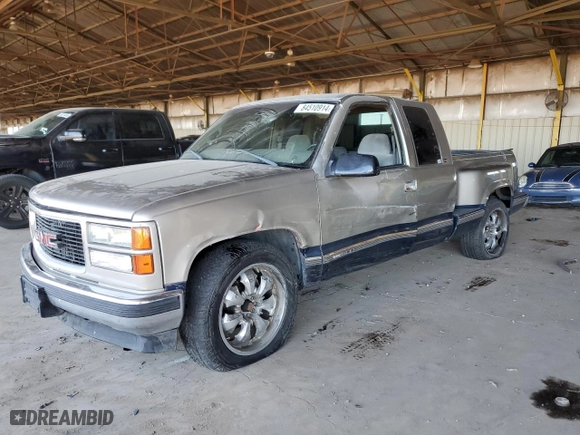 1998 GMC Sierra 1500 with VIN 2GTEC19R2W1558384, listed as a Copart auction lot 84510914 with 140,032 mi miles and Salvage Title. Bid and sale history available at carsss.com. Image 1.