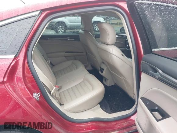 2017 Ford Fusion SE with VIN 3FA6P0HD8HR309469, listed as a IAAI auction lot 41891713 with 92,300 mi miles. Bid and sale history available at carsss.com. Image 8.