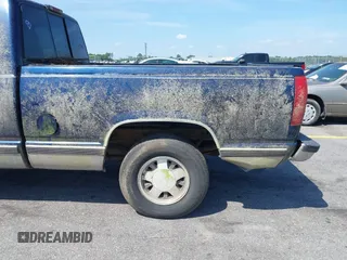 1998 Chevrolet Silverado 1500 with VIN 2GCEC19R6W1164452, listed as a IAAI auction lot 42166798 with 278,026 mi miles and . Bid and sale history available at DreamBid. Image 14.