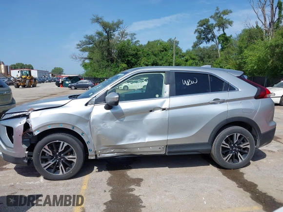 2024 Mitsubishi Eclipse Cross SE with VIN JA4ATWAA9RZ043647, listed as a IAAI auction lot 42795659 with 19,591 mi miles and . Bid and sale history available at DreamBid. Image 14.
