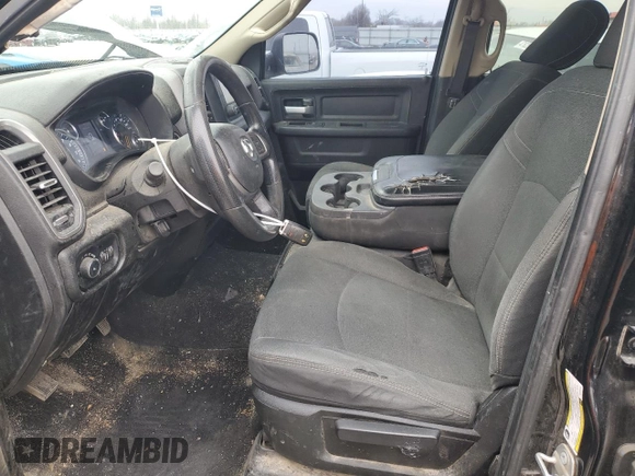 2019 Ram 2500 Tradesman z VIN 3C6UR5CJ6KG633486, wystawiony jako Copart lot #47459835 z przebiegiem 123 704 mil mil oraz Szkoda całkowita • Salvage title. Historia ofert i sprzedaży dostępna na DreamBid. Obrazek 7.