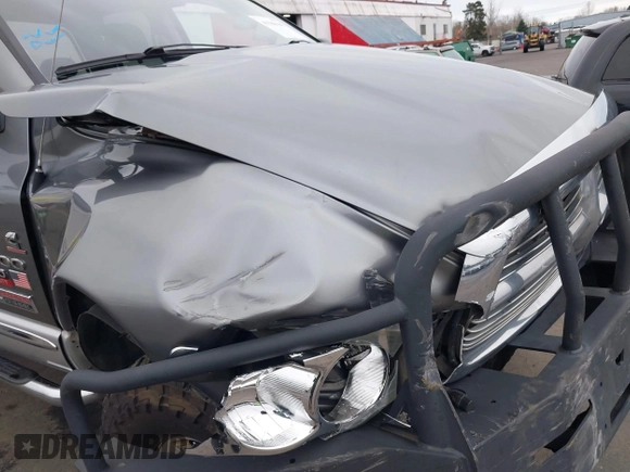 2005 Dodge 3500 SLT z VIN 3D7LS38C25G773780, wystawiony jako IAAI lot #41580108 z przebiegiem 195 662 mil mil oraz . Historia ofert i sprzedaży dostępna na DreamBid. Obrazek 18.