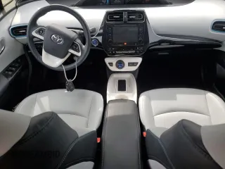 2017 Toyota Prius Two with VIN JTDKARFU2H3049392, listed as a Copart auction lot 55634485 with 32,405 mi miles and Salvage Title. Bid and sale history available at DreamBid. Image 8.
